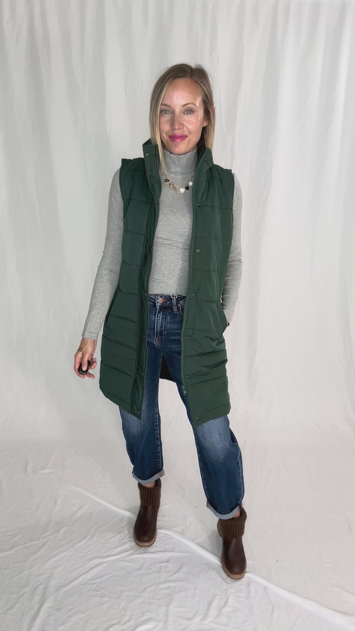 MICHELLE MAE Harlow Cling-Free Longline Vest- HUNTER GREEN-FINAL SALE
