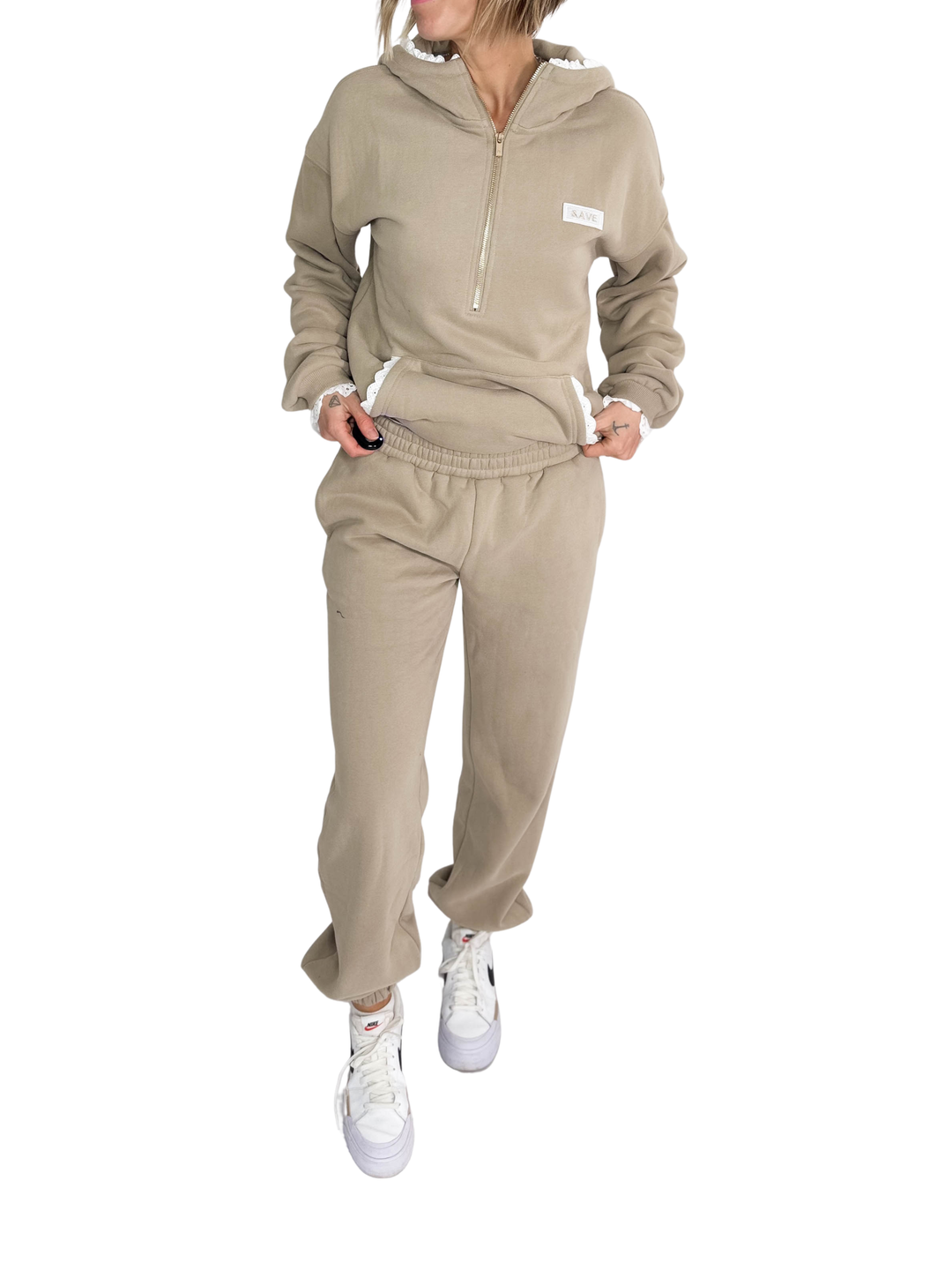 AMPERSAND AVENUE Comfort Zone Joggers- MOCHA LACE