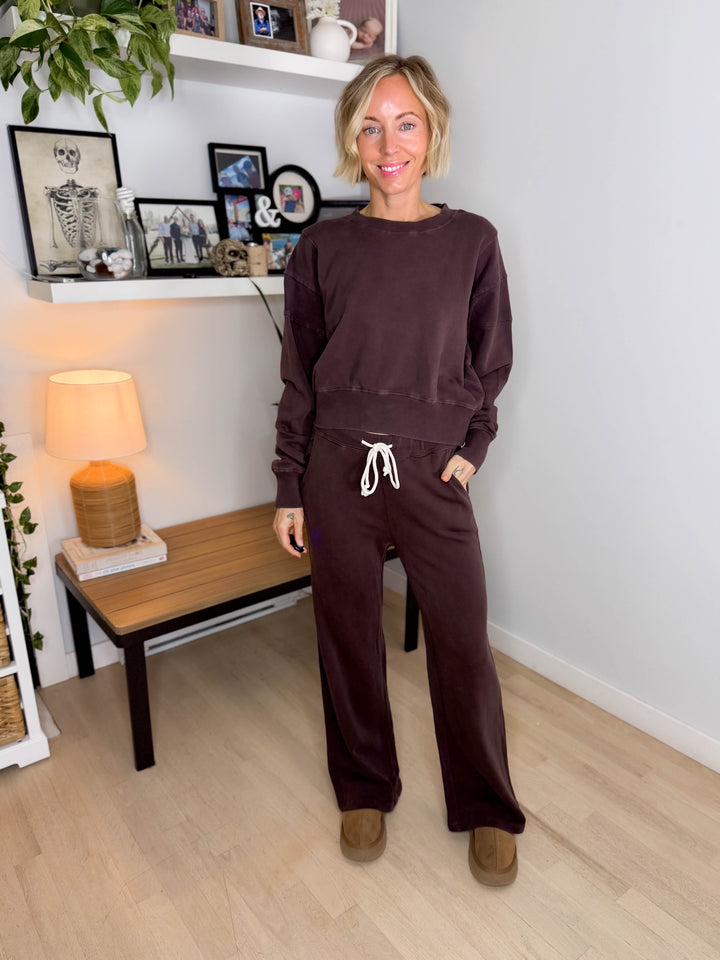 MONO B Sophia Salt Wash Cotton Cropped Sweatshirt- COFFEE BEAN