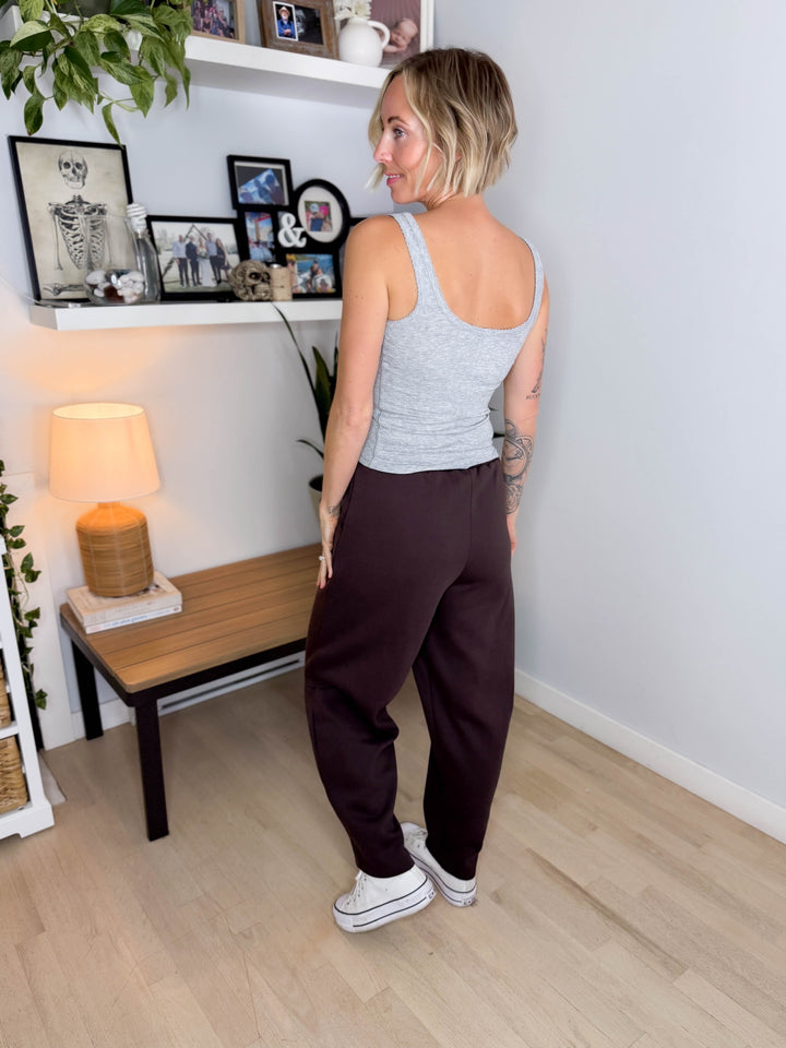 MONO B Homestead Fleece Barrel Sweatpants- COFFEE BEAN
