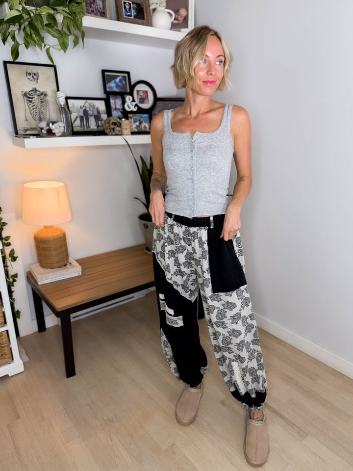 Wildflower Knit Pants- BLACK MULTI