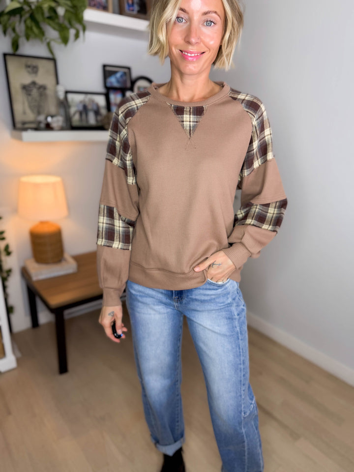 Grove Crew Neck Plaid Thermal Long Sleeve- TAUPE