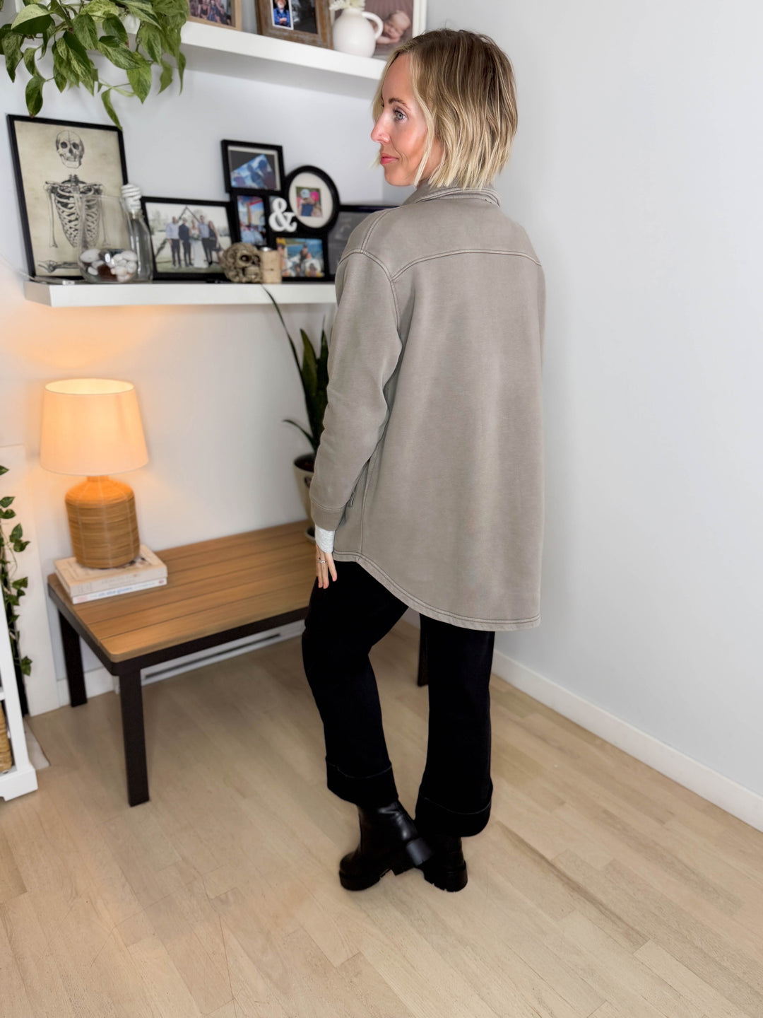 MONO B Valerie Snap on Shacket- TRUFFLE