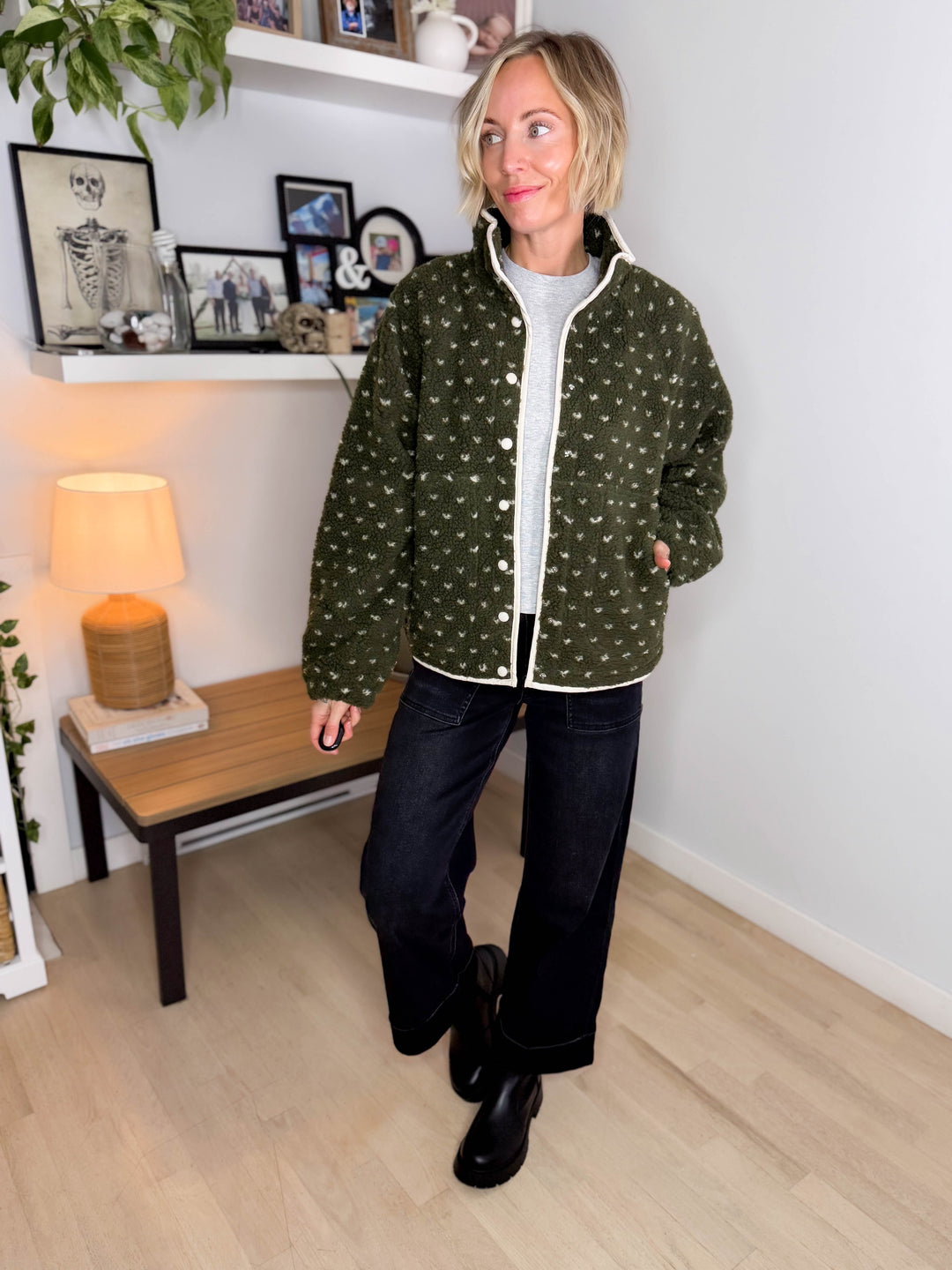 Tia Fleece Jacket- OLIVE/TAUPE