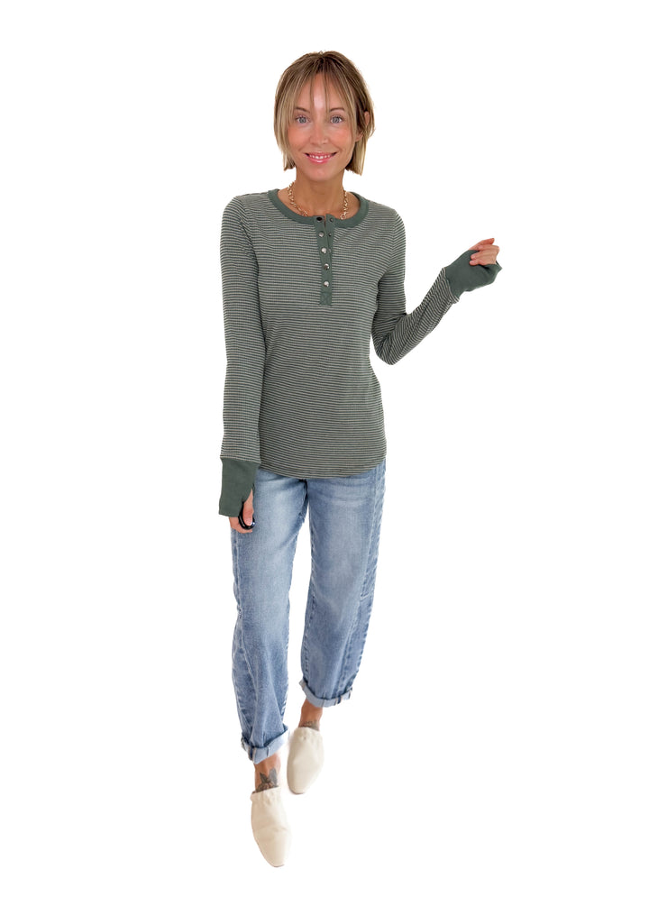 Drea Ribbed Snap Button Henley- FOREST