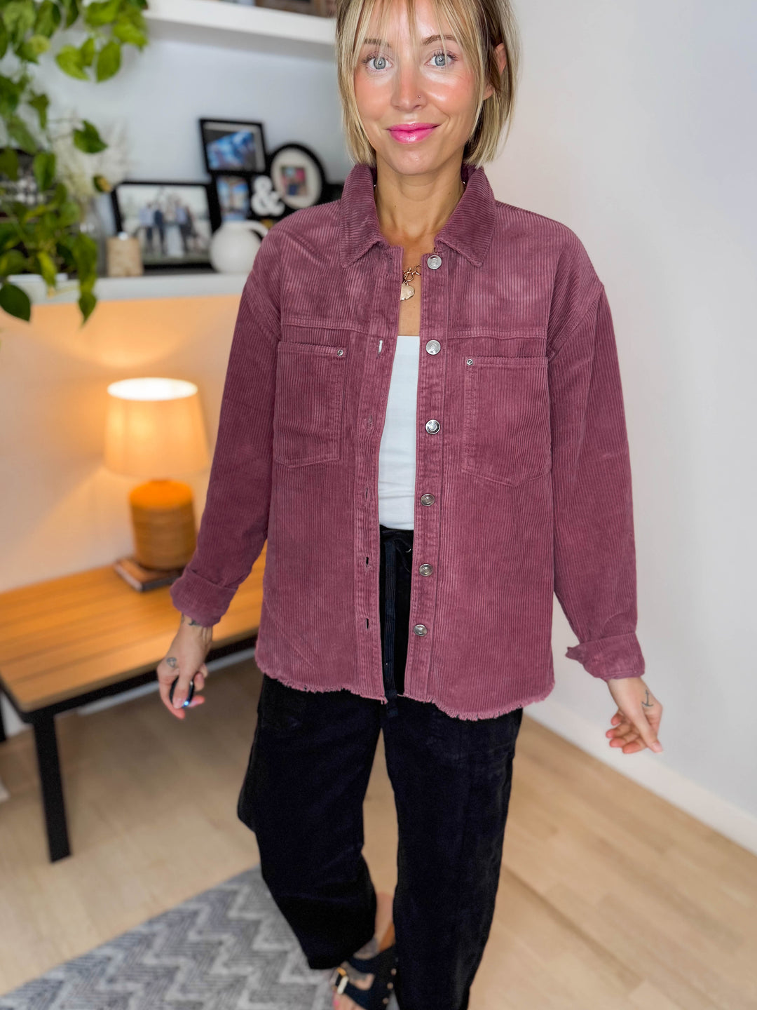 ONLY Maiko Distressed Corduroy Shacket- ROSE BROWN