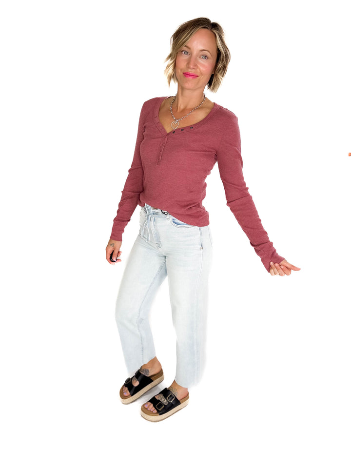 Chella Classic Ribbed Cotton V-Neck Button Snap Henley Top- BURGUNDY-FINAL SALE