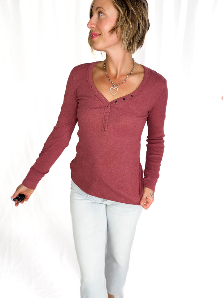Chella Classic Ribbed Cotton V-Neck Button Snap Henley Top- BURGUNDY-FINAL SALE