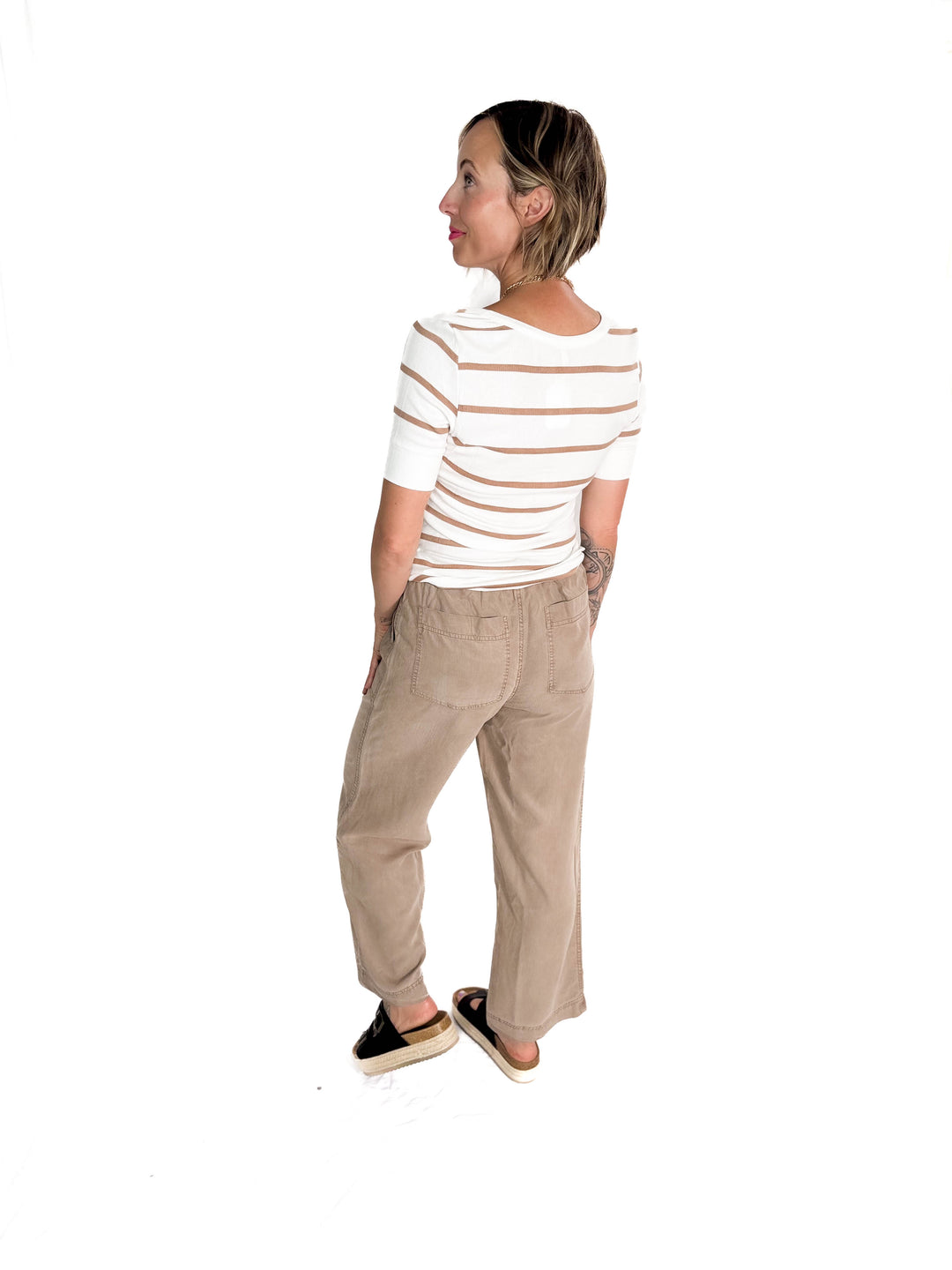 Chleo Classic Ribbed Striped Henley 1/2 Sleeve- CARAMEL