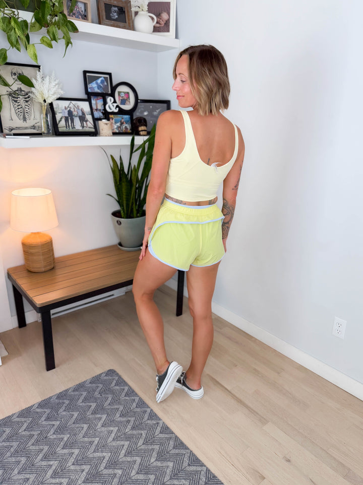 Faith Aligned Perfomance Cropped Tank Top- LEMON