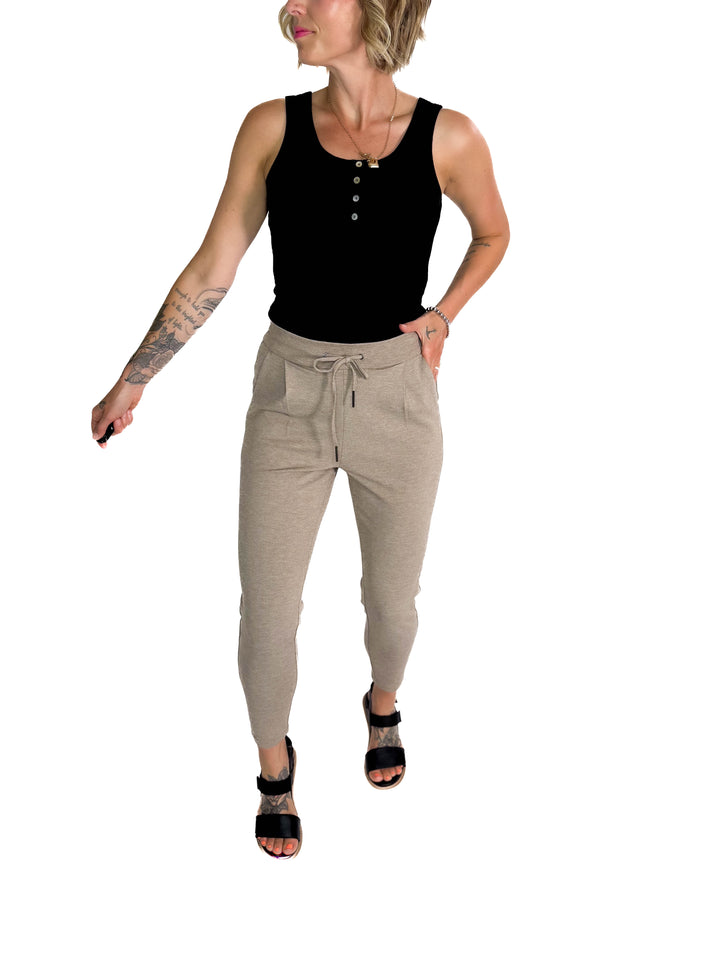 VERO MODA Eva Casual Pant- FOSSIL TAUPE