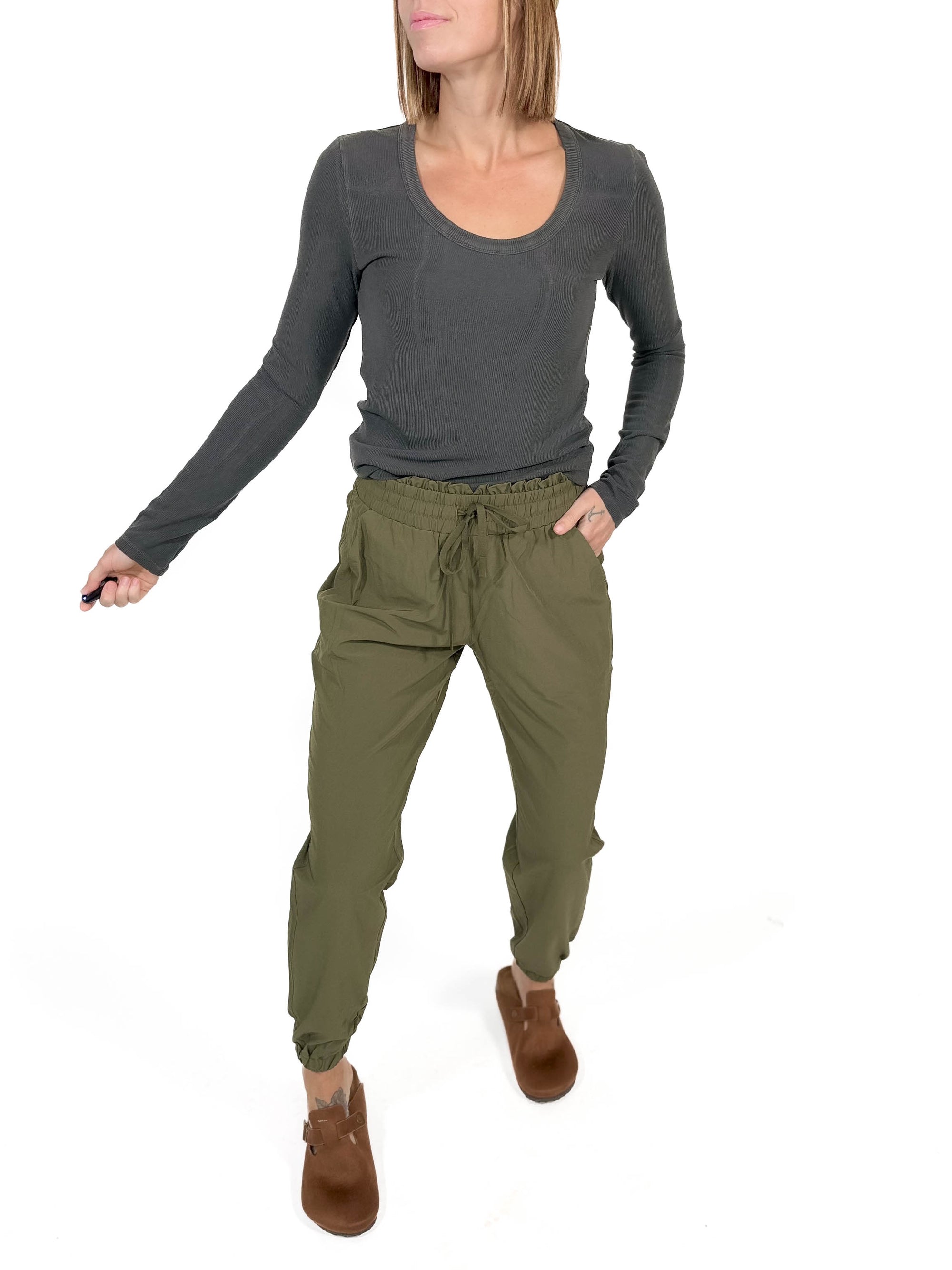 MONO B Blake High Waist Jogger- IVY GREEN