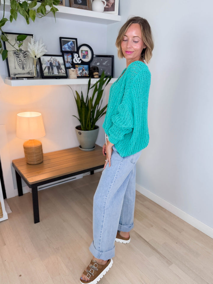 Cormella V-Neck Oversized Cable Knit Sweater- JADE