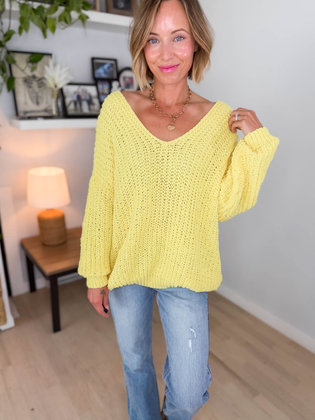 Cormella V-Neck Oversized Cable Knit Sweater- YELLOW