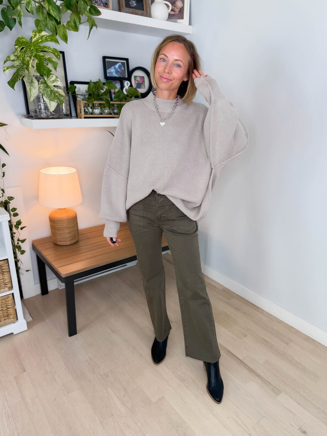 Frosted Pines Oversized Side Slit Sweater- HTHR MOCHA
