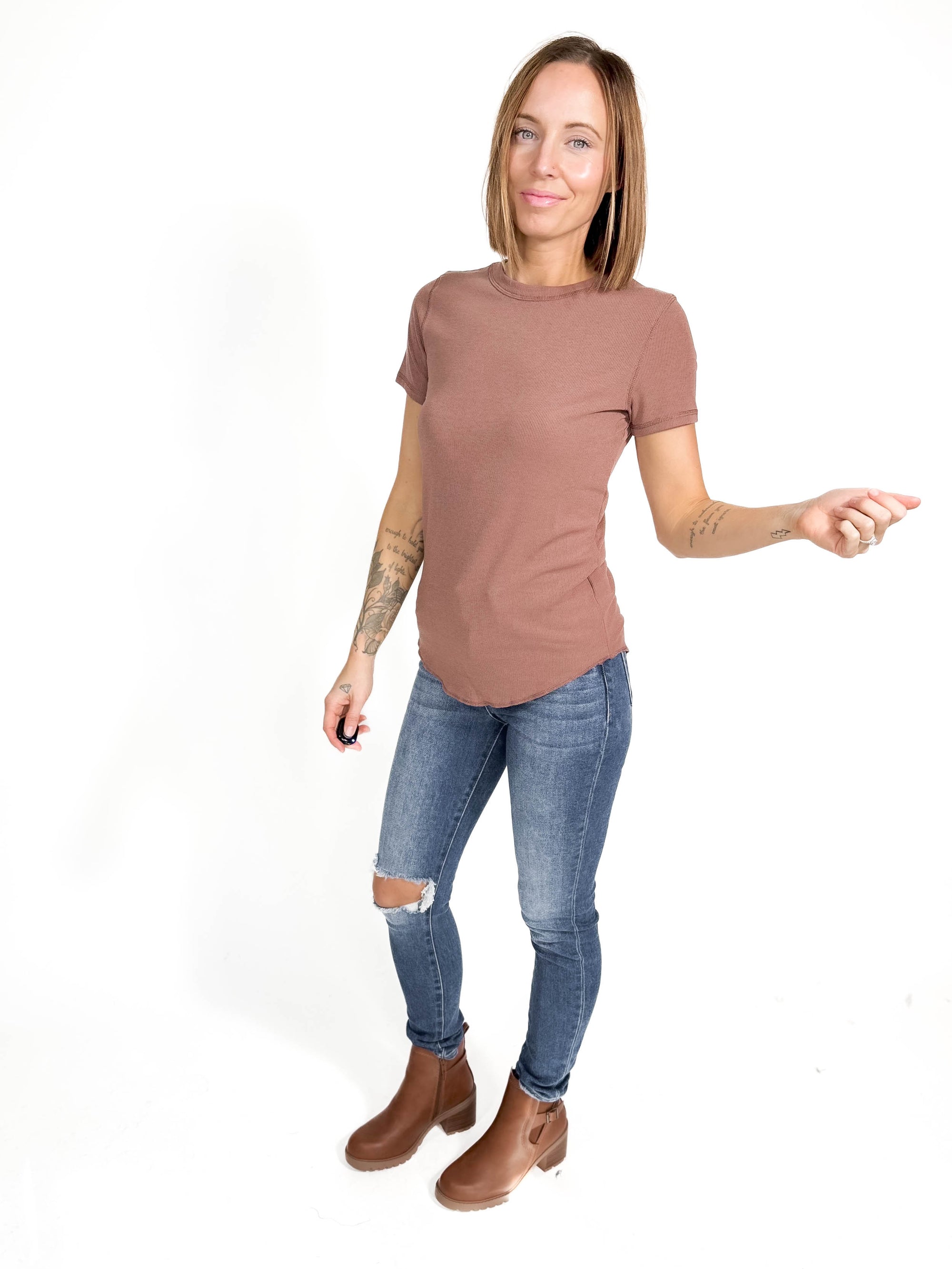 Classic Ribbed Tee- RED BEAN