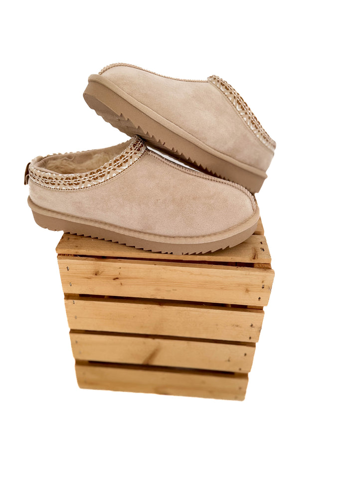 Cozy Company Slip On- OATMEAL