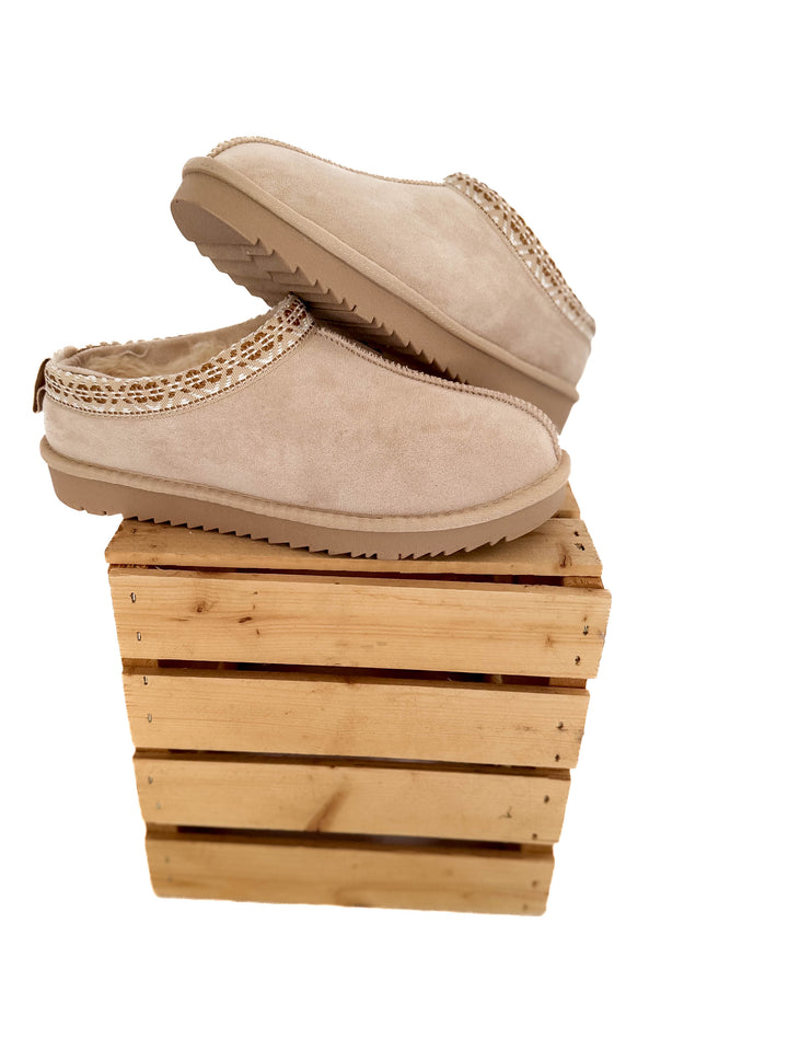 Cozy Company Slip On- OATMEAL
