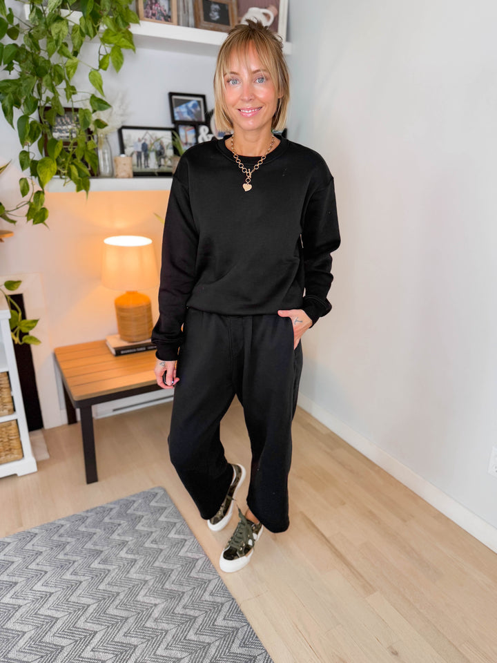 Mono B Alendra Classic Fit Fleece Sweatshirt- BLACK