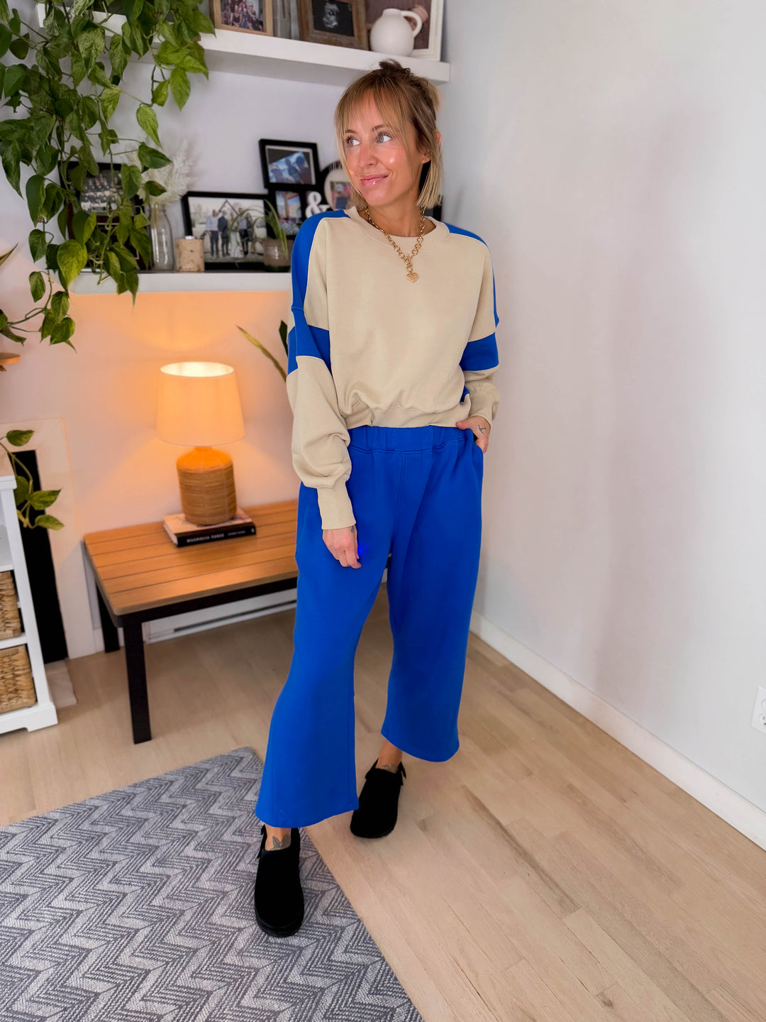 Mono B Blake Contrast Edge Cropped Sweatshirt- BONE/DEEP INDIGO