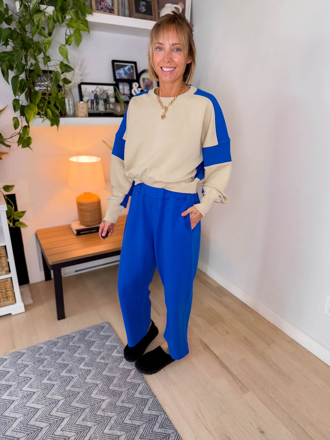 Mono B Blake Contrast Edge Cropped Sweatshirt- BONE/DEEP INDIGO