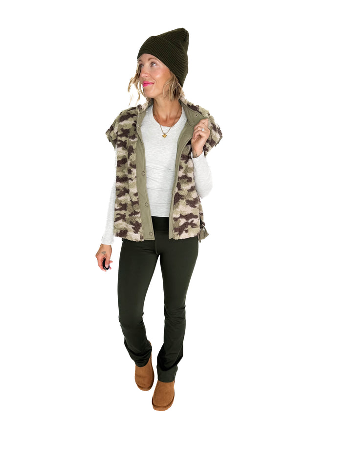 Incognito Camo Sherpa Vest