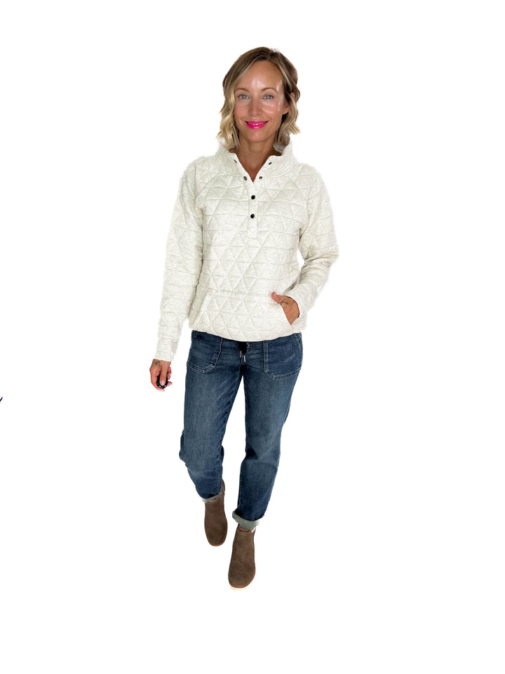 MICHELLE MAE Georgia Quilted Snap Button Pullover- OATMEAL **PRE-ORDER SEPT 10TH ETA**