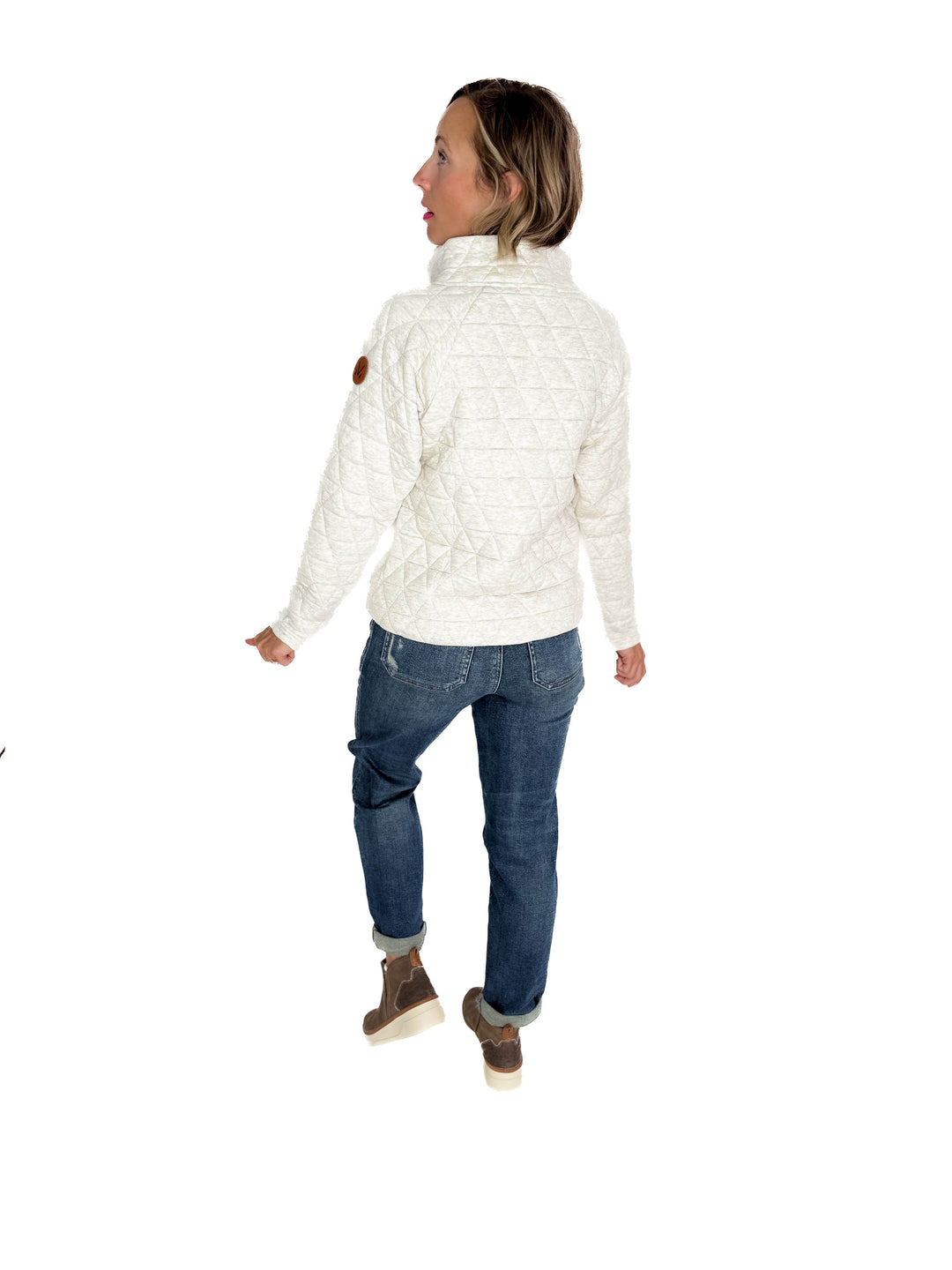 MICHELLE MAE Georgia Quilted Snap Button Pullover- OATMEAL **PRE-ORDER SEPT 10TH ETA**