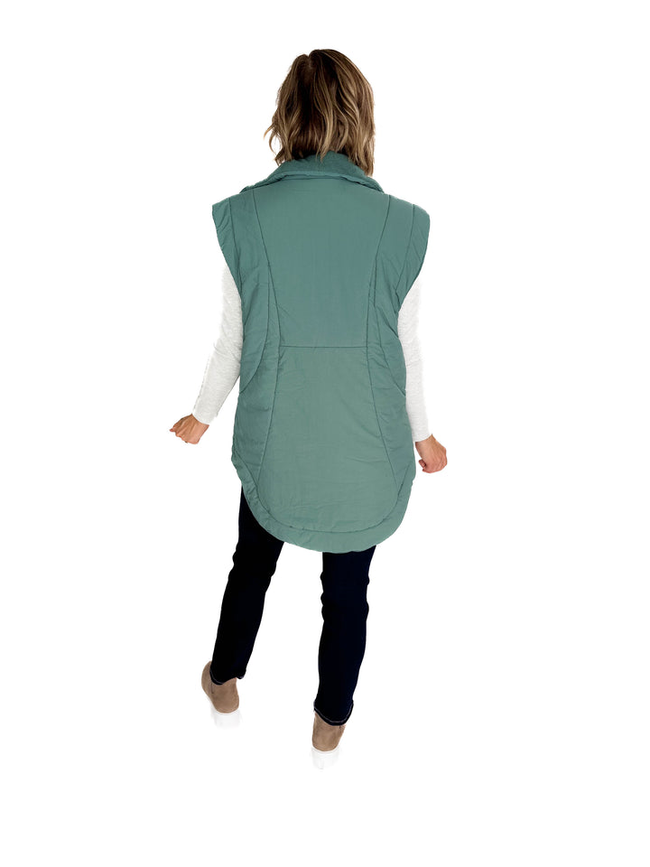 MONO B Summit Fleece Lined Vest- SILKY PINE