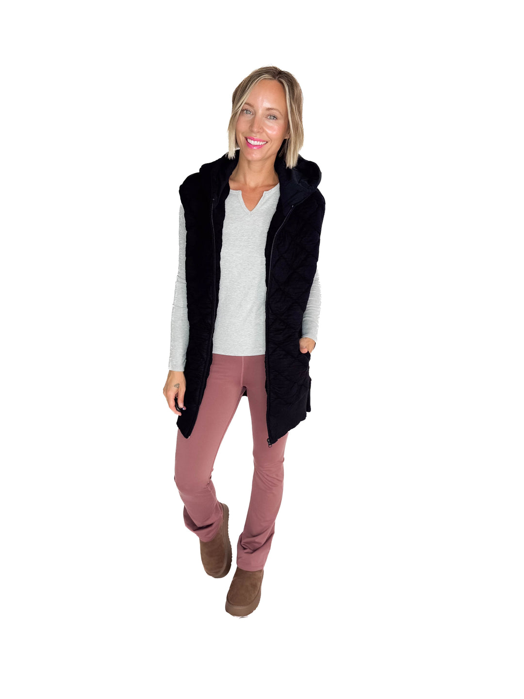 Mono B Celeste Oversized Quilted Fleece Vest With Hood- BLACK