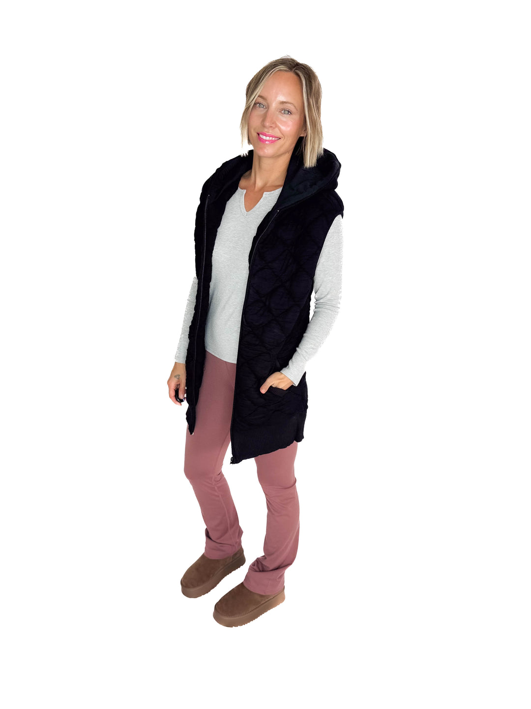 Mono B Celeste Oversized Quilted Fleece Vest With Hood- BLACK