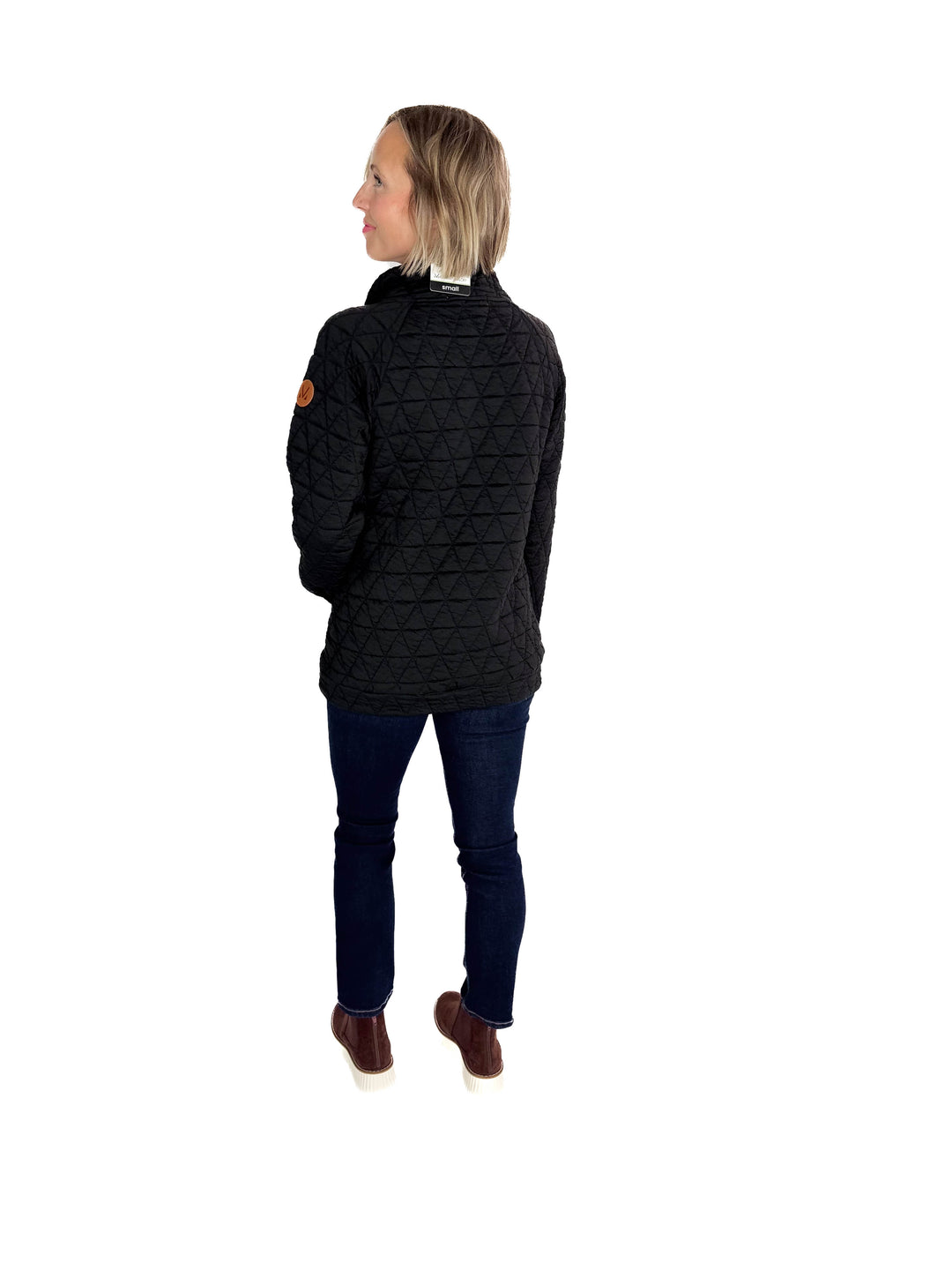 MICHELLE MAE Georgia Quilted Snap Button Pullover- BLACK
