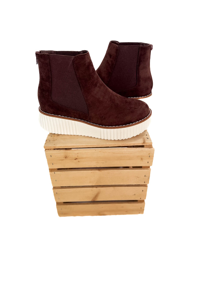 Bronco Wedge Boot- BROWN