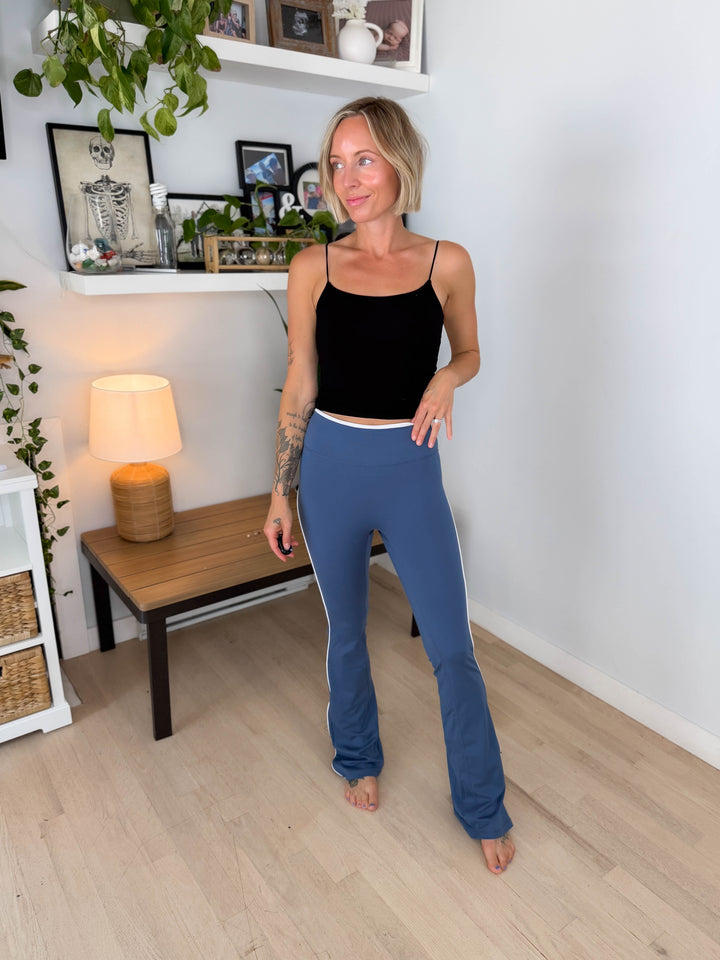 MONO B Stitch Piping Flare Legging- OCEAN