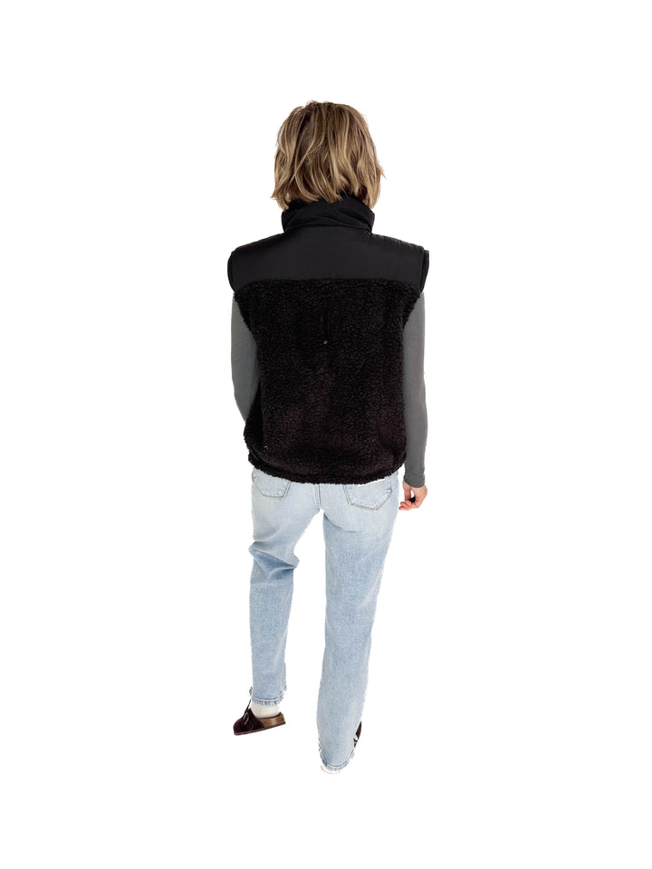 Mary Sherpa Contrast Collar Vest- BLACK