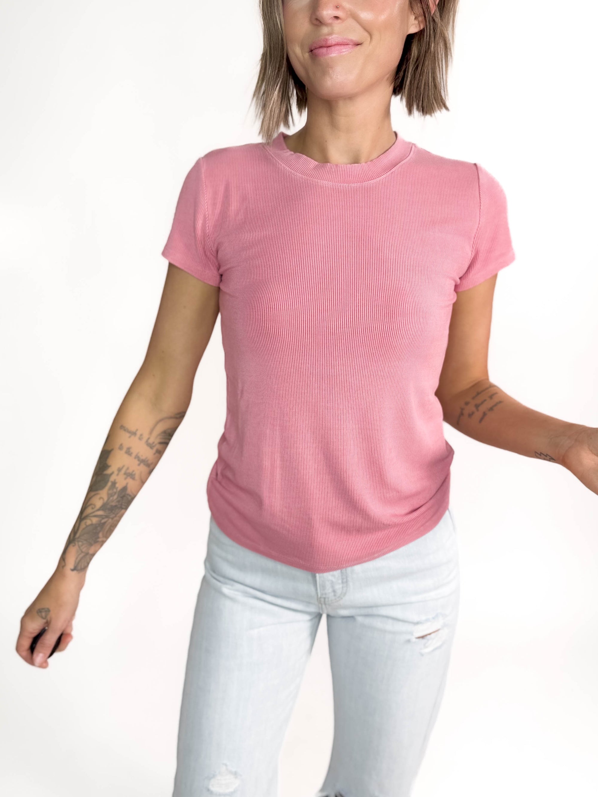 Remi Classic Ribbed T-shirt- CORAL ROSE PINK