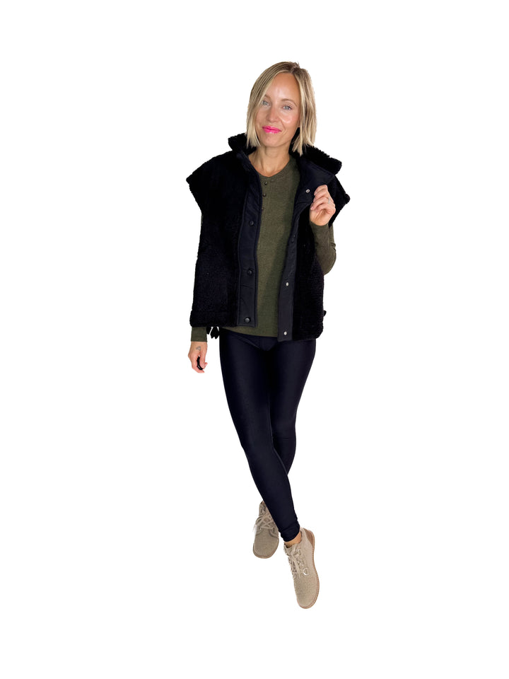 Toasty Sherpa Vest- BLACK