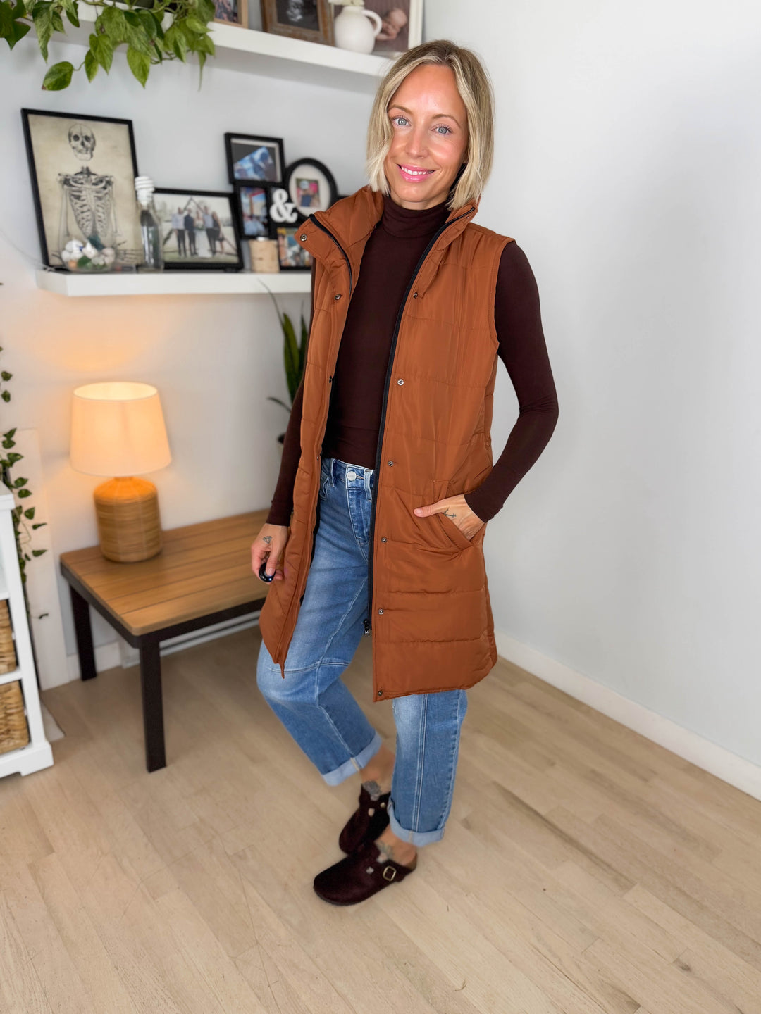 MICHELLE MAE Harlow Cling-Free Longline Vest- CINNAMON