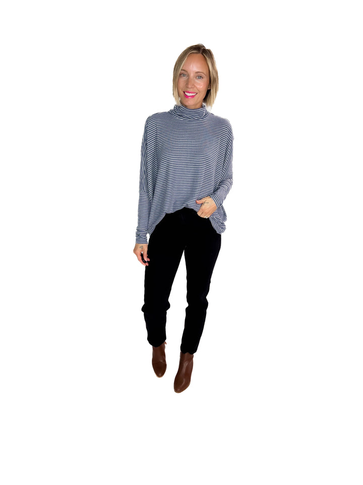 Mira Mock Neck Top- DUSTY NAVY/CREAM
