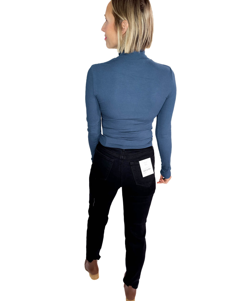 MONO B Linley Ribbed Mock Neck- MIDNIGHT NAVY