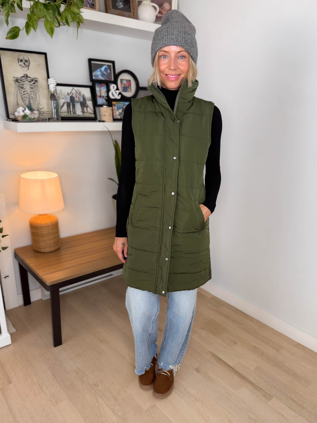 MICHELLE MAE Harlow Cling-Free Longline Vest- DARK OLIVE