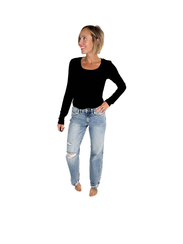 JUDY BLUE Nova Mid Rise 90's Straight Rigid Magic Jeans- MEDIUM WASH