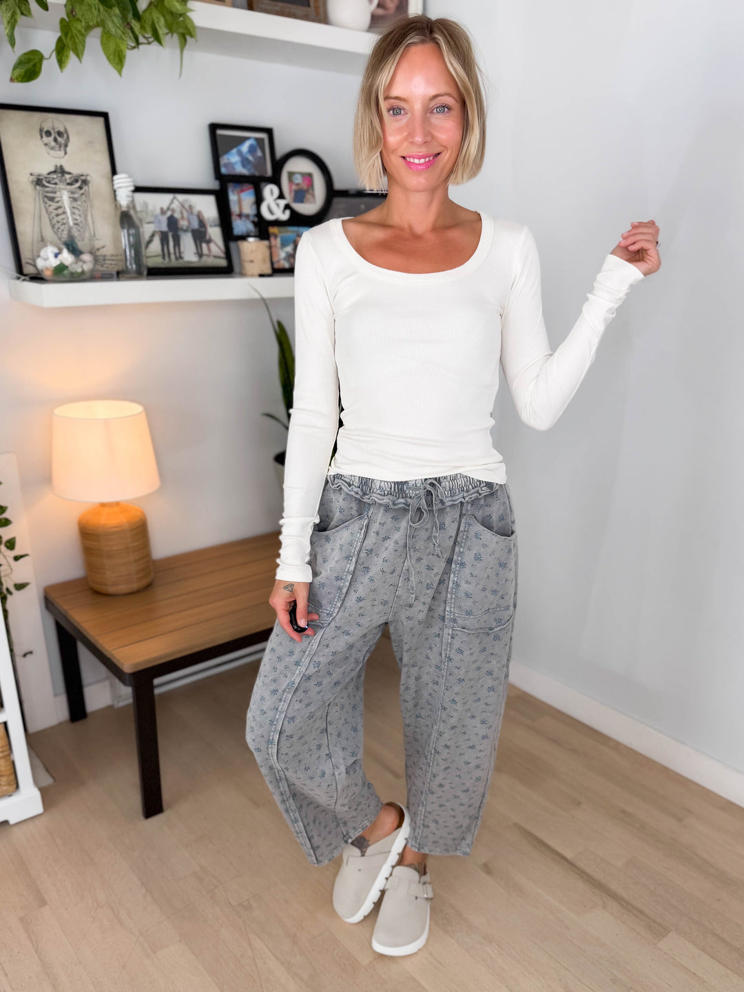 Jett Ditsy Printed Mineral Wash Barrel Pants- ASH