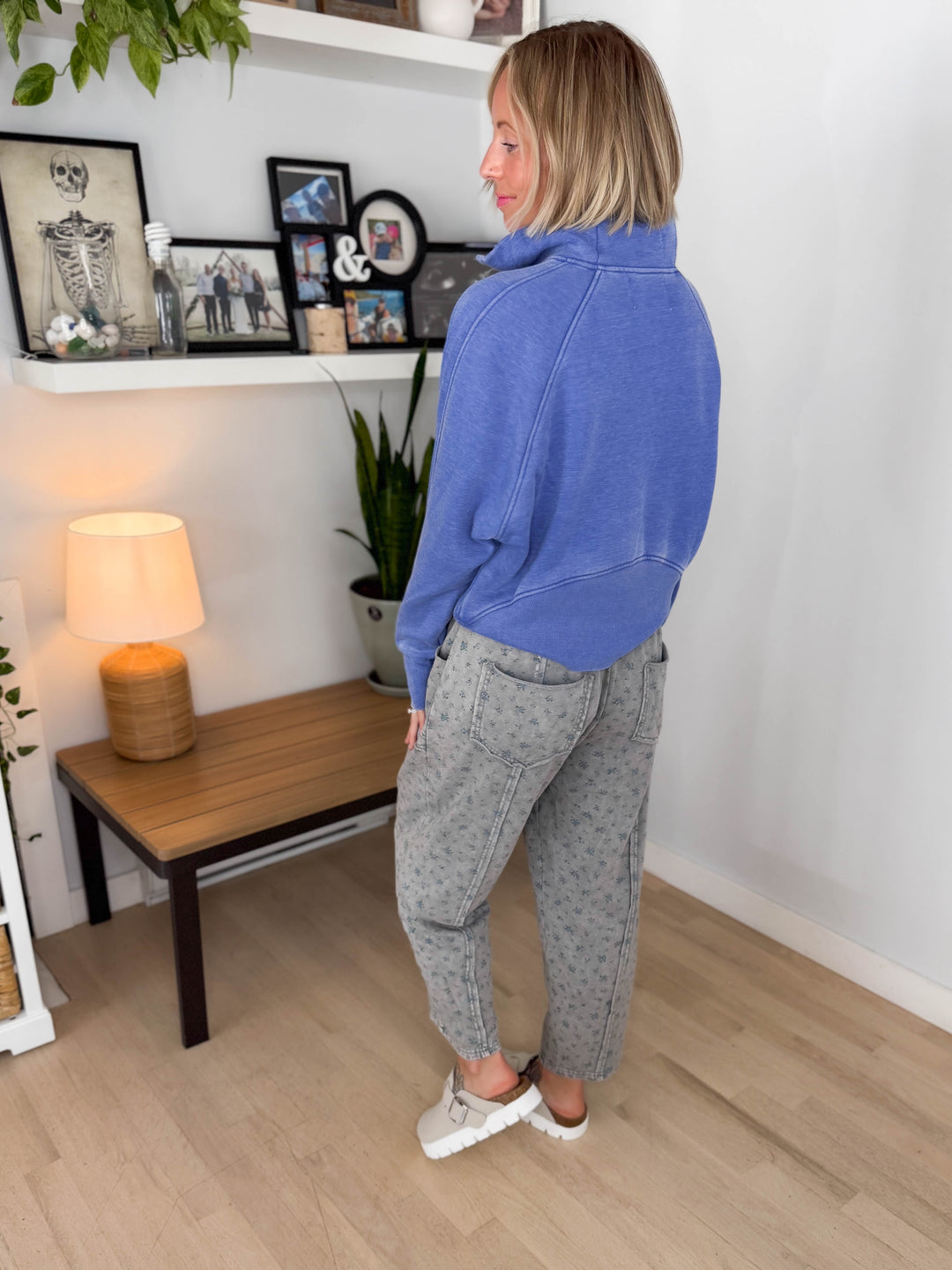 Drew Washed 1/4 Zip Sweatshirt- BLUE
