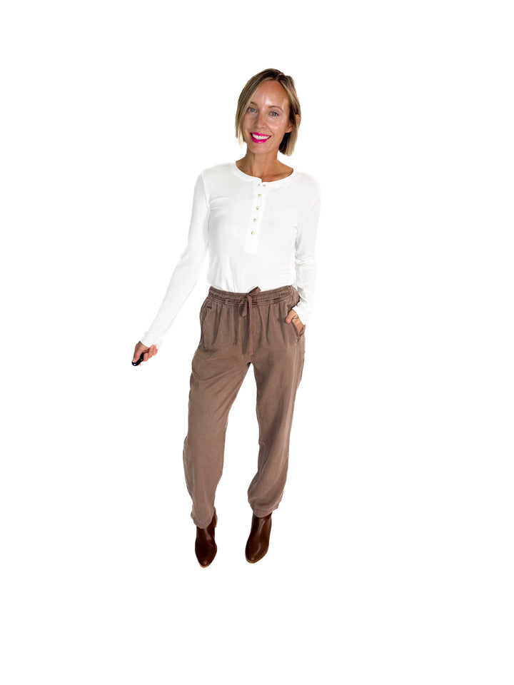 Verta Tencel Blend Tapered Pants- COCOA