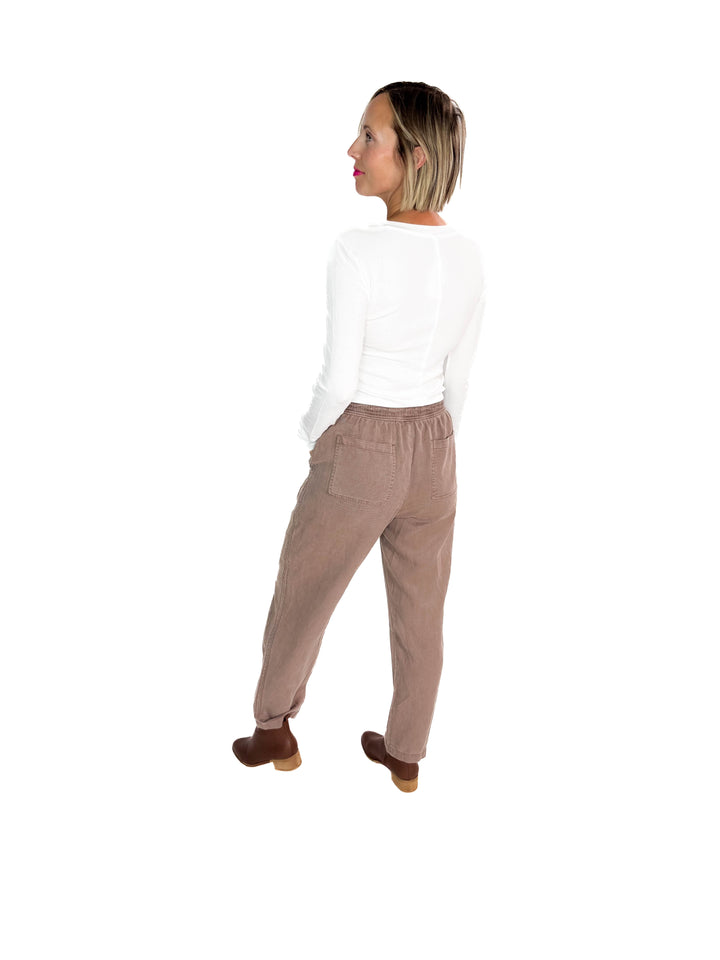 Verta Tencel Blend Tapered Pants- COCOA
