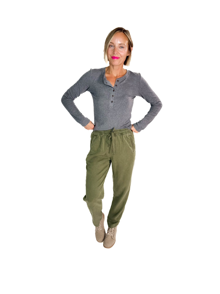 Verta Tencel Blend Tapered Pants- OLIVE