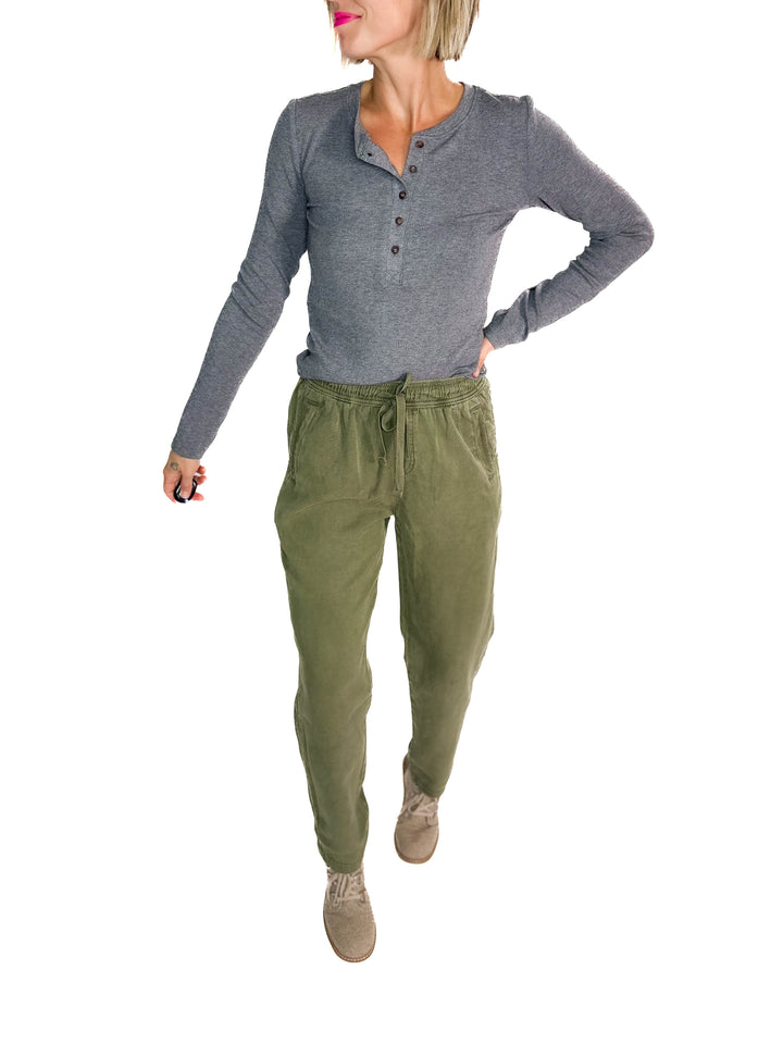 Verta Tencel Blend Tapered Pants- OLIVE
