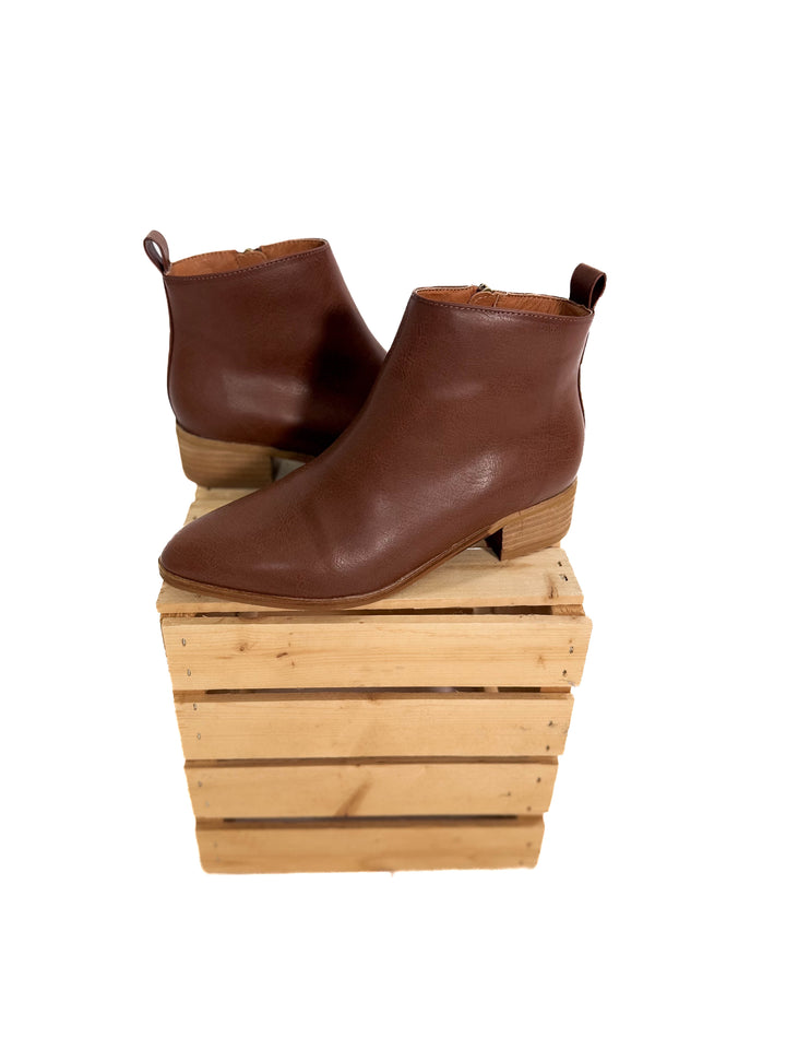 Borris Short Heel Bootie- BROWN