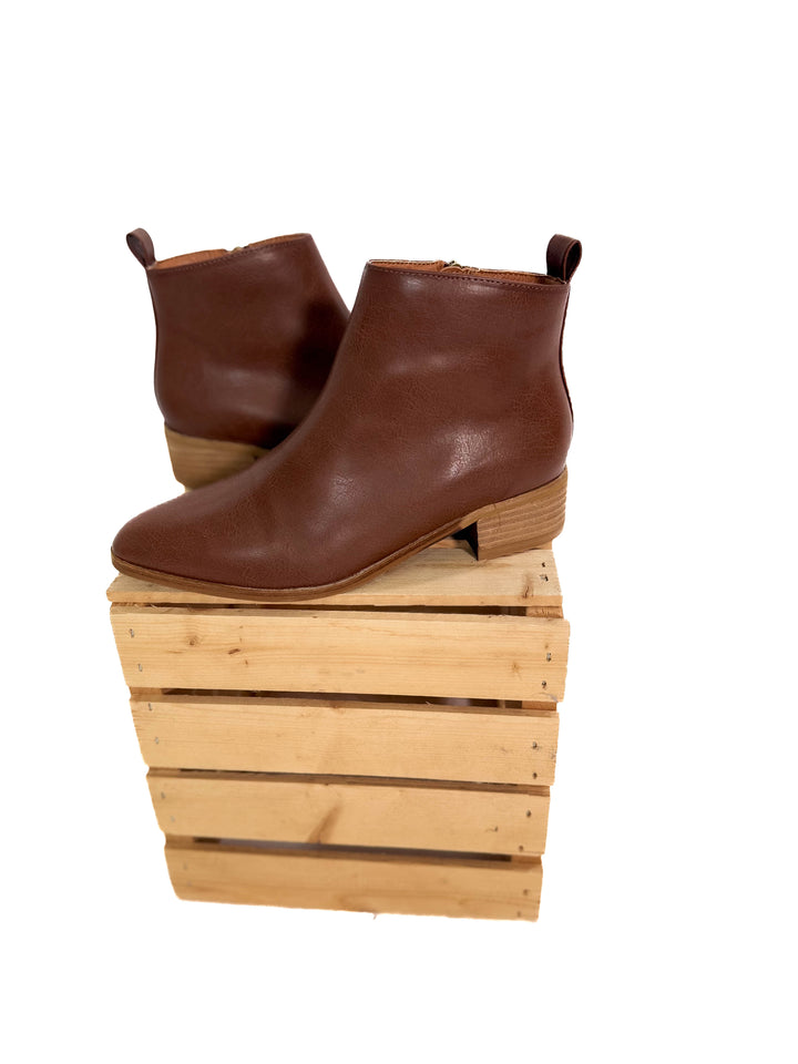 Borris Short Heel Bootie- BROWN